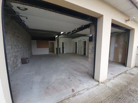   Local/bureau à louer GUERVILLE (78) 117 m² - GARAGE - BUREAU - SANITAIRES DOUCHE ET WC - 