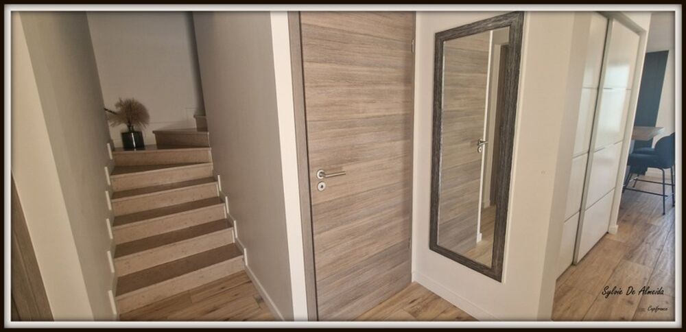 Vente Propriété/Château Propriété à vendre 6 pièces FEILLENS (01)proche Mâcon 207m², piscine chauffée, double garage,5 chambres 2 suites Feillens