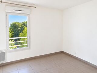  Appartement à louer 2 pièces 38 m²
