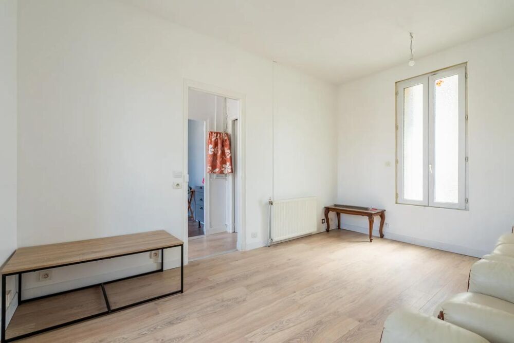 Vente Maison Maison de 4 pièces de 61 m² à Drancy proche RER B Drancy