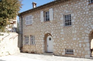  Maison à louer 8 pièces 220 m²
