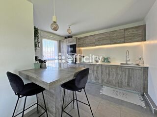  Appartement � vendre 3 pi�ces 79 m�