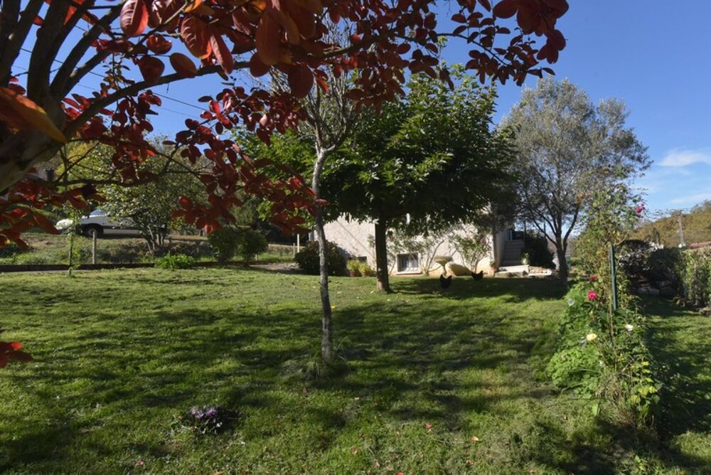 BELLE MAISON RENOVEE DANS UN SUPERBE CADRE
