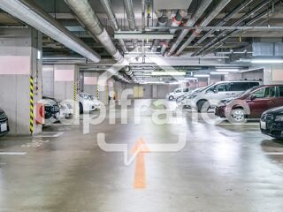  Parking / Garage  louer 1 pice 12 m
