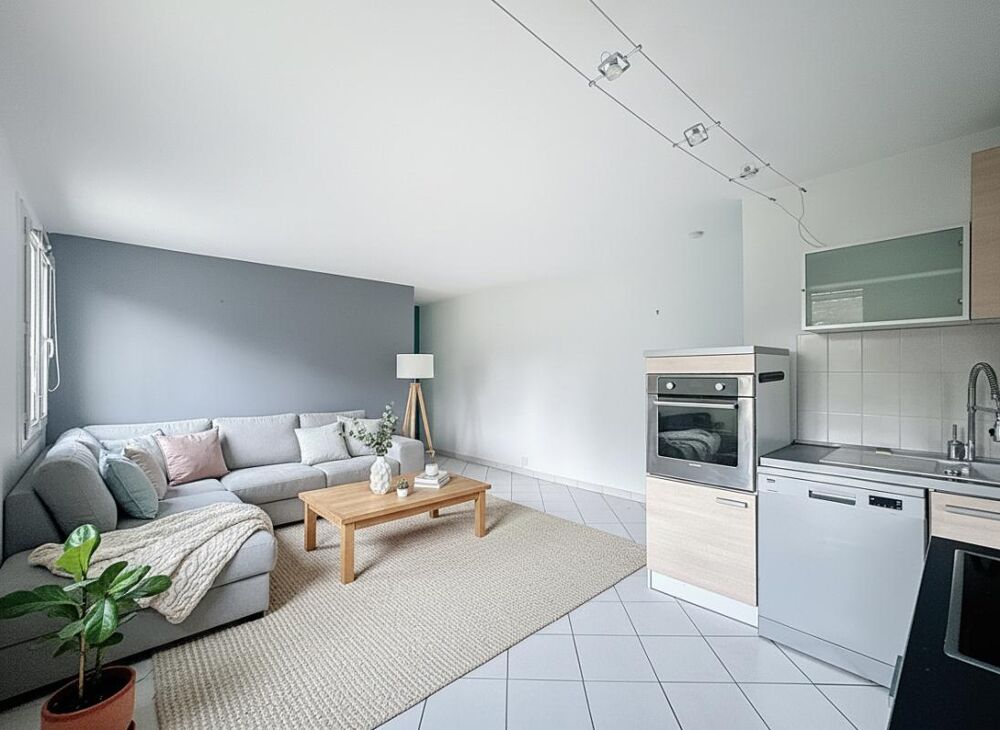 Vente Appartement Superbe 2 pièces avec parking en sous-sol  Proche centre & gare Igny