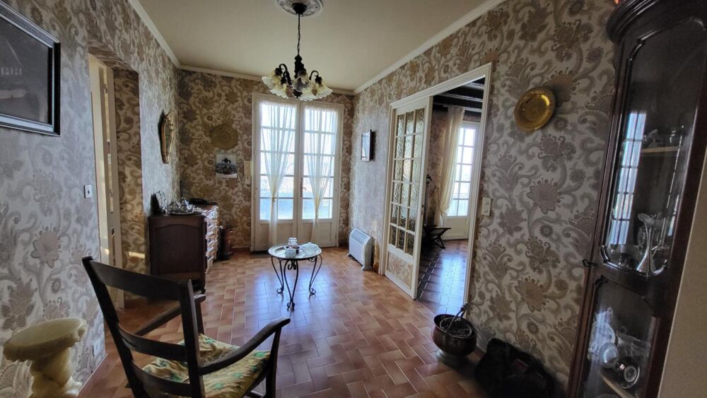 Maison 24400 Mussidan 6 pièces 112 m2 sous sol total garage atelier pièce grenier jardin 2350 m²