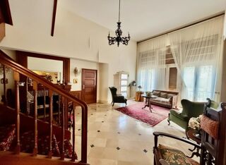  Maison à vendre 12 pièces 303 m²