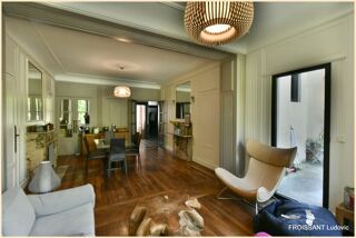  Maison à vendre 10 pièces 306 m²
