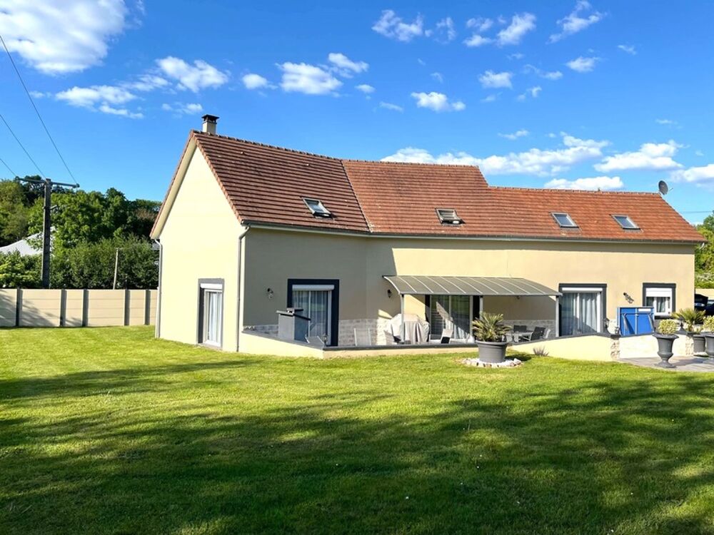 Vente Maison Grande maison bien conçu de 217 M2 sur un terrain de 3426 M2 à 10KM de Houlgate ou Villers sur mer Danestal