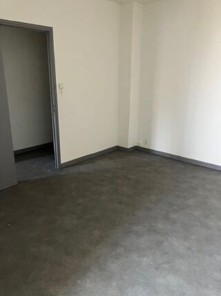  Appartement à louer 2 pièces 34 m²