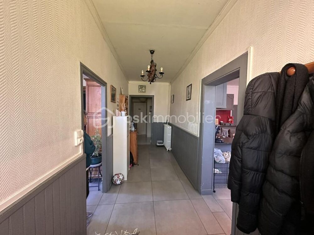 ?? Belle maison familiale aux volumes généreux  Un cadre de vie idéal !A Neuvy-Sautour