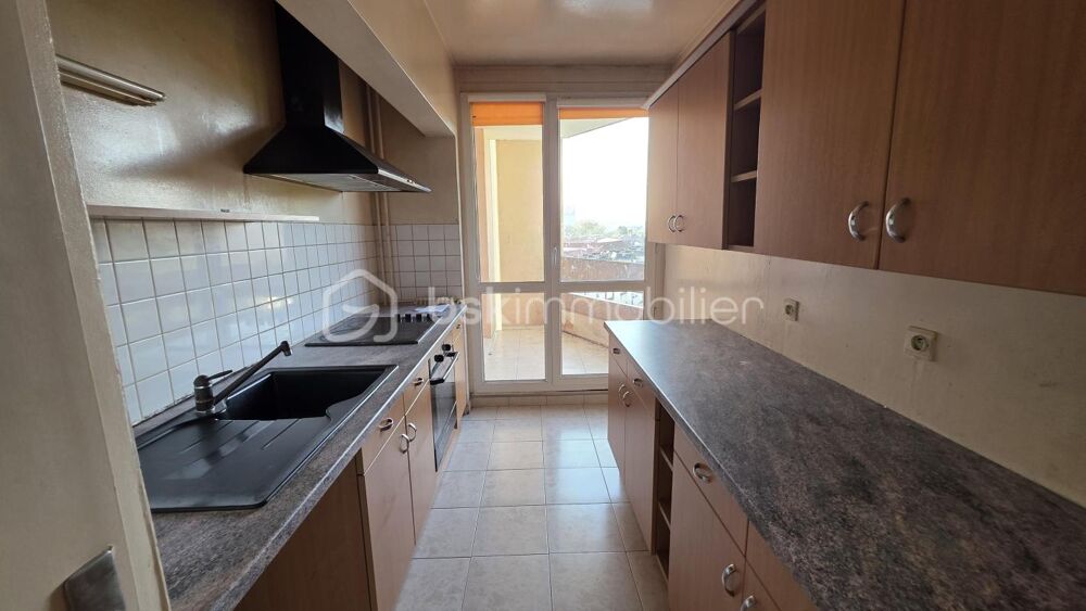 Appartement F3 - 65 m2 - 2 chambres - balcon VUE SEINE - Parking privatif couvert