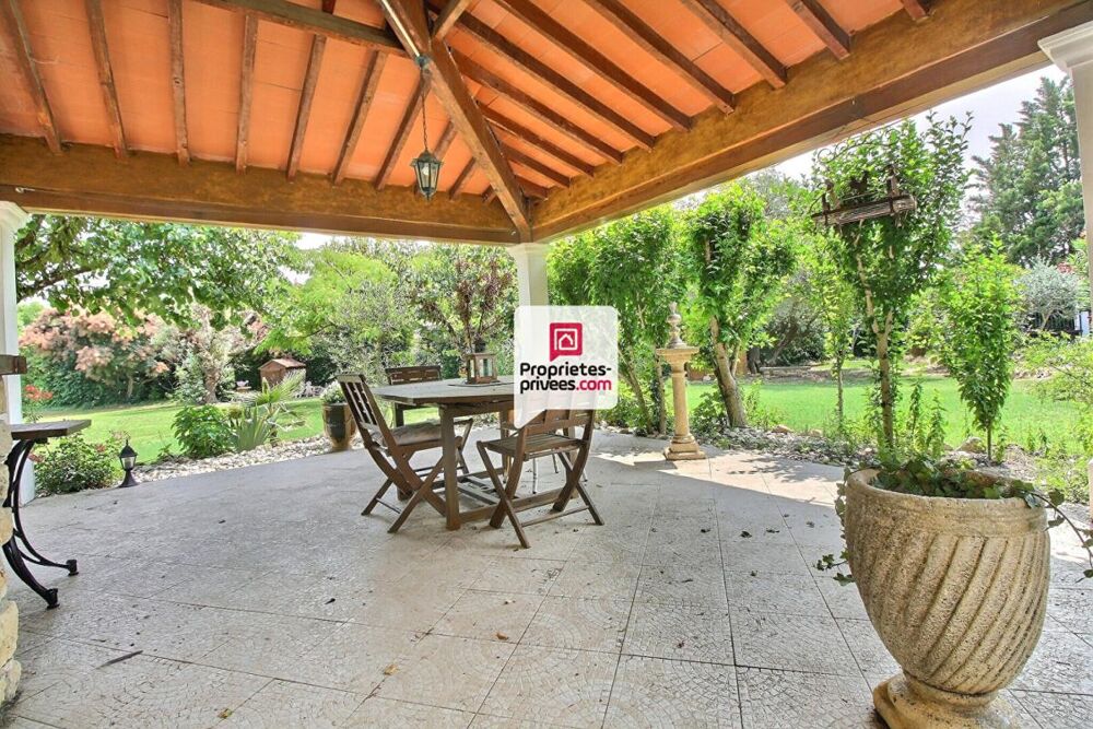 Maison 5 chambres 230 m² avec piscine à Saint Chaptes
