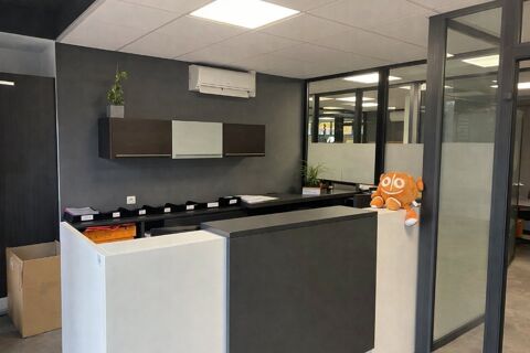 A vendre - Local commercial 360000 25000 Besancon