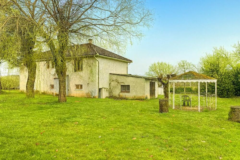 Maison 110m², 2 chambres, bureau, avec fort potentiel d'agrandissement, jardin arboré de près de 7000m², 5 pièces, 2 chambres- 4