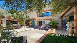  Villa � vendre 15 + pi�ces 630 m�