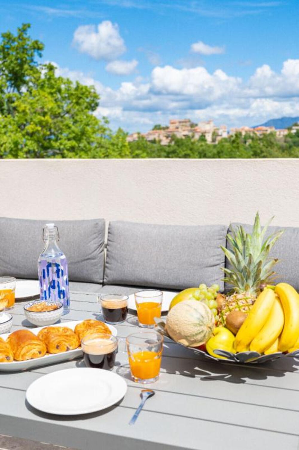 � vendre  Villa Mimet (13105)