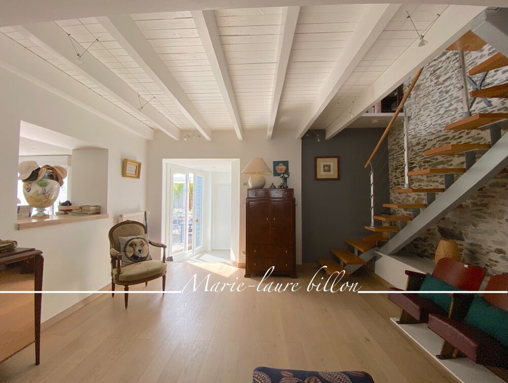 Maison de type 6 à vendre sur SAINT GILLES CROIX DE VIE (85), Maison de ville avec terrasse et garage