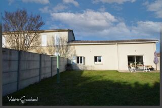  Immeuble à vendre 10 pièces 242 m²