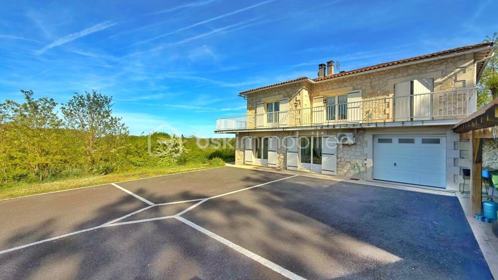 Vente Maison Aubeterre-sur-Dronne - Maison rénovée 148 m², vue panoramique et piscine Aubeterre sur dronne