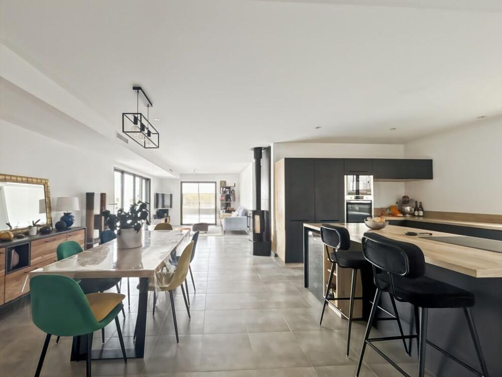 Vente Maison Maison d'environ 132 m² avec piscine et vue sur les Pyrénées – Toutens Toutens