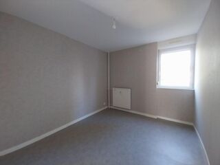  Appartement à louer 4 pièces 72 m²