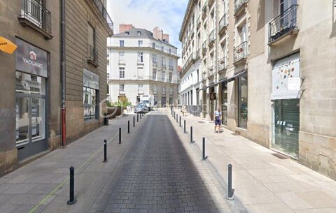 Local commercial id&eacute;alement situ&eacute; aux abords de la place Graslin= 160000 44000 Nantes