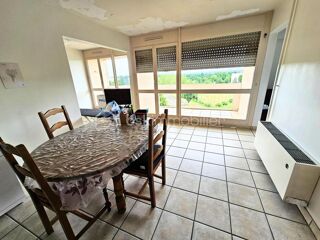  Appartement  vendre 4 pices 77 m