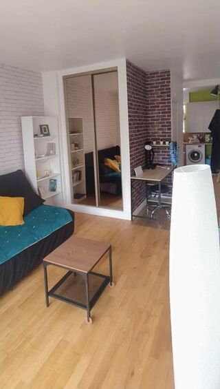  Appartement à louer 1 pièce 25 m²