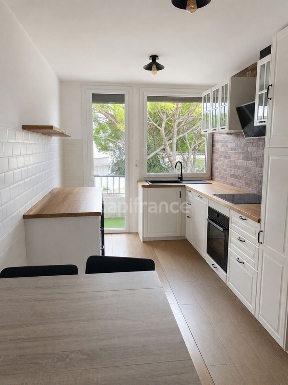 Appartement à vendre 3 pièces LA CIOTAT (13)