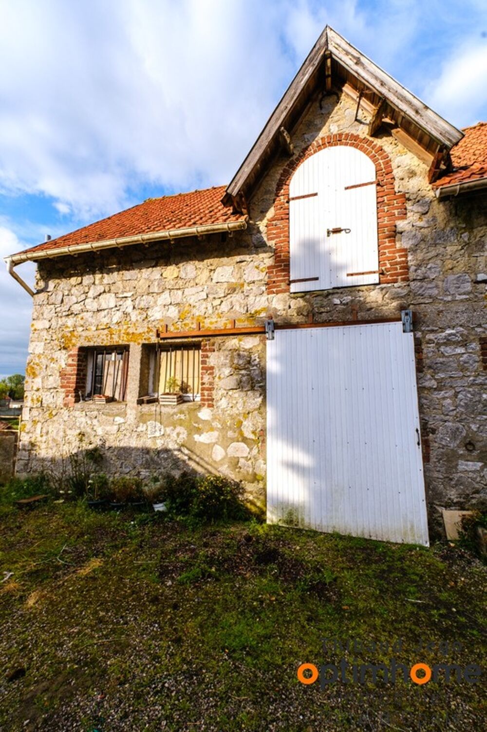 Vente Maison Maison familiale � r�nover � Le charme des ann�es 50, cadre verdoyant + d�pendance en pierre Wierre effroy