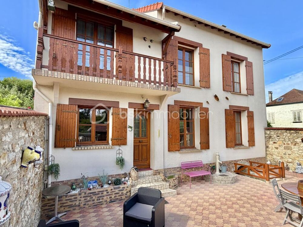 Vente Maison Charmante maison en pierre rénovée avec cachet – 110 m² – Condé-Sainte-Libiaire Montry