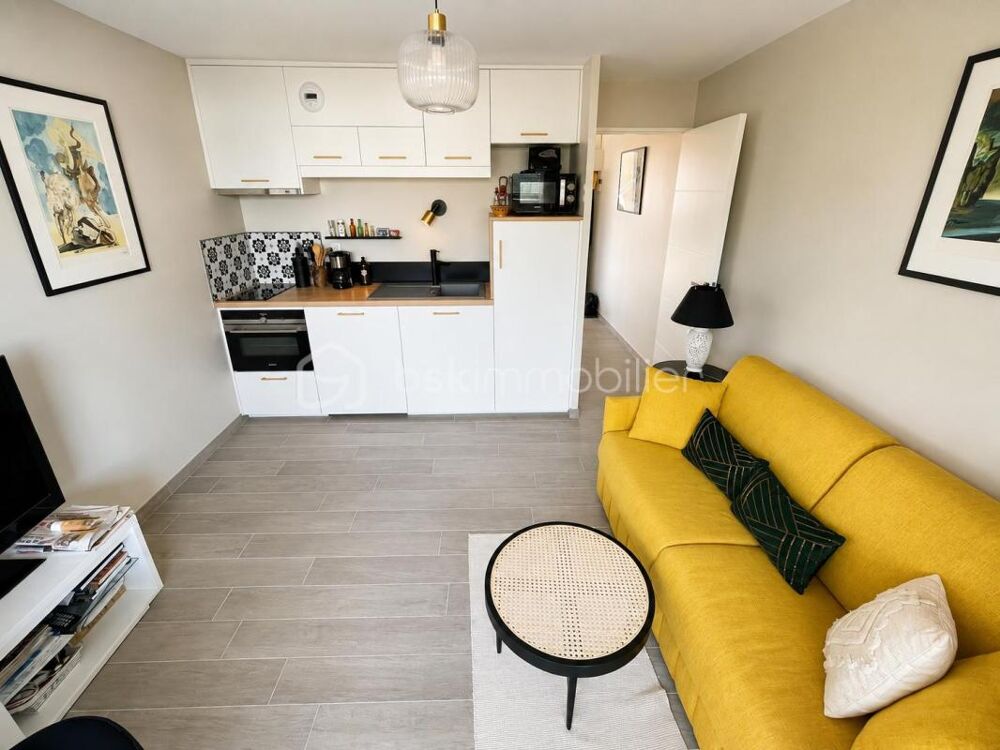 PIED-À-TERRE D'EXCEPTION AUX SABLES-D'OLONNE  2 PIÈCES RÉNOVÉ AVEC PARKING
