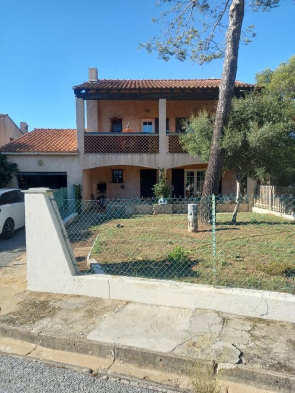 Vente Villa LE MUY (83), Villa 97 m2 sur jardin 600 m2 ---VENDUE LOUEE --- Le muy