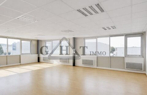   Entrepôt & bureaux 410 m² 
