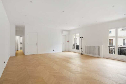 Bureaux de 80 m&sup2; &agrave; vendre sur l'avenue des Champs &Eacute;lys&eacute;es, Paris 8e 1360000 75008 Paris