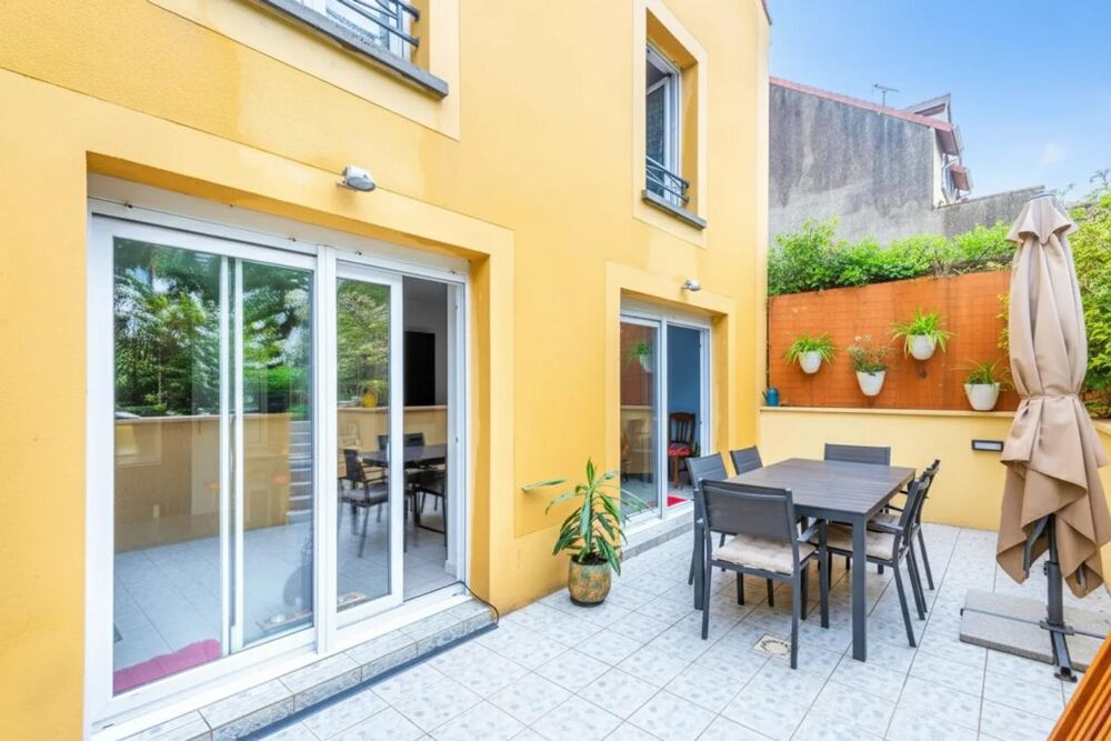Vente Maison Maison 6 pièces de 130m² en vente à Viroflay - Idéal pour familles Viroflay