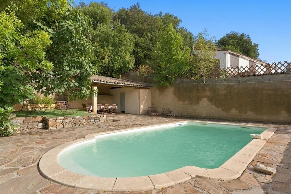 Vente Maison Ferrières-Poussarou – Maison en pierre, deux logements et piscine avec vue sur la nature Ferrieres poussarou