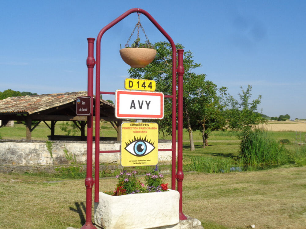Vente Terrain Terrain à vendre AVY (17) Terrain 2000m2 avec certificat d'urbanisme opérationnel Avy