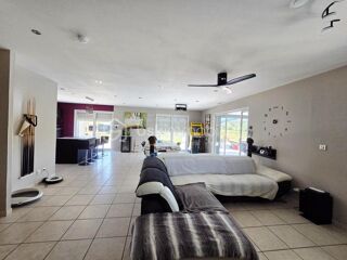  Propriété/château à vendre 6 pièces 172 m²