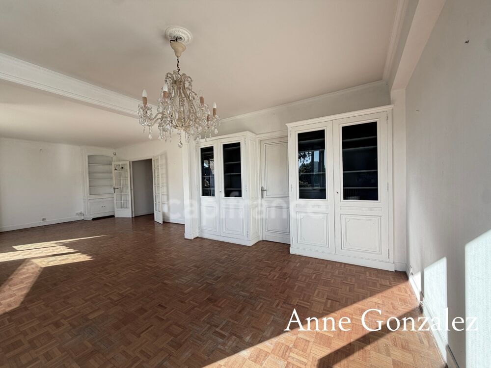 Vente Appartement ORleANS COEUR DE VILLE, à vendre bel appartement T5 de 124 m2 vue Cathédrale et parc Pasteur avec balcon, cave et place de parli Orleans