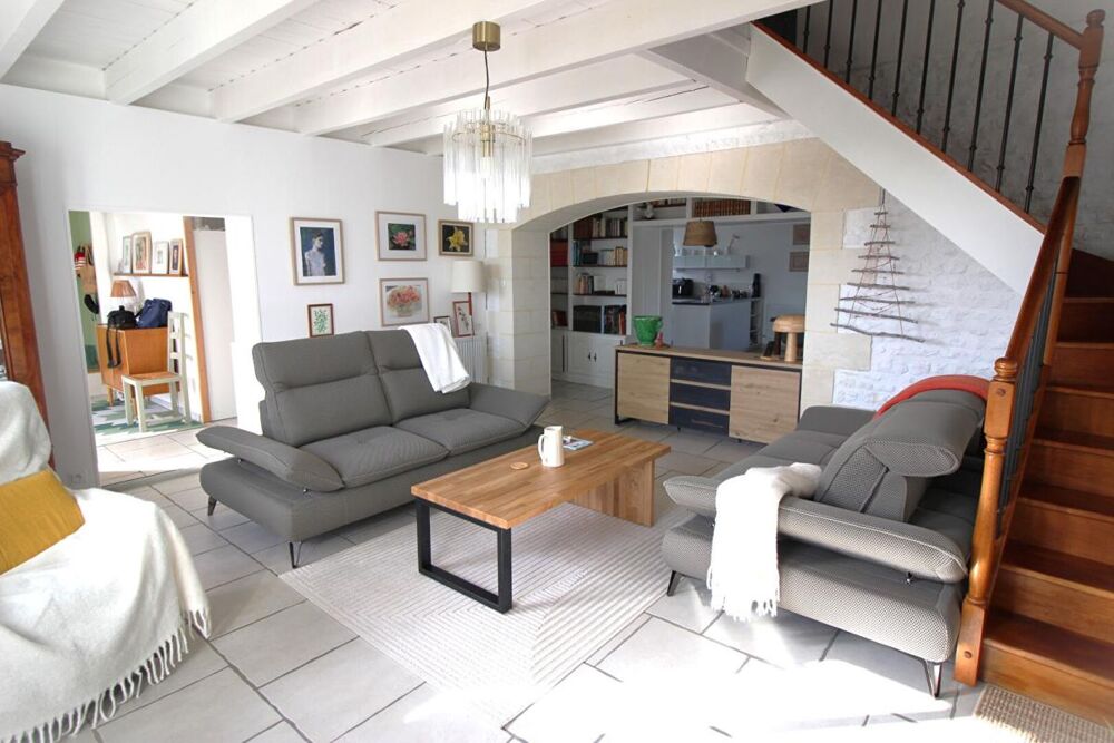Salles D Angles - Belle charentaise - 7 pces - 4CH -174 m2