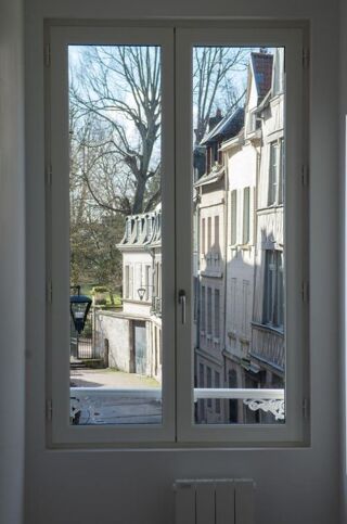  Appartement à louer 4 pièces 93 m²