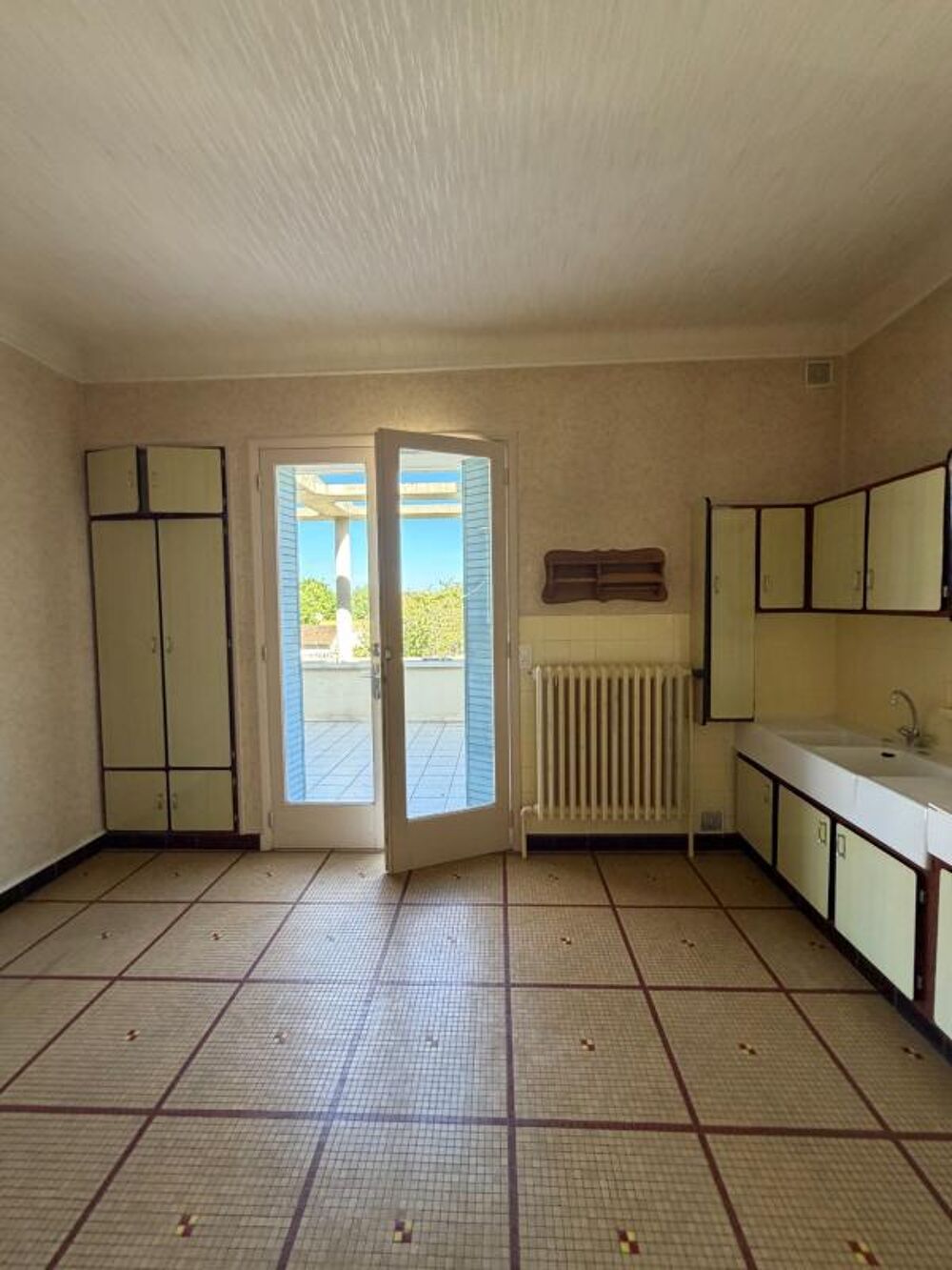 Vente Maison Magnac sur Touvre. Maison 125 m² sur sous-sol avec terrain de 2204 m² Magnac sur touvre