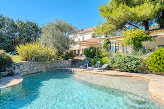  Maison � vendre 8 pi�ces 335 m�