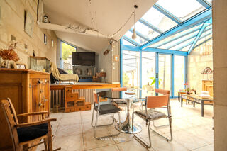Vente Maison Maison de ville de caractère à vendre 5 pièces SAUMUR (49) - Pierre de tuffeaux- 160m²- 3 chambres - Centre ville au calme Saumur