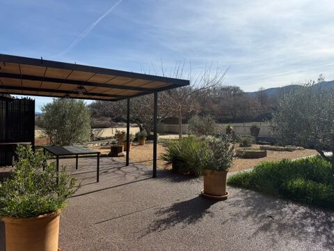   Mas r�nov� � vendre en campagne de OPPEDE (84), pr�s 200 m2, 3 chambres sur terrain attenant piscinable de pr�s de 1075 m2 Maison - 6 pi�ce(s) - 196 m�