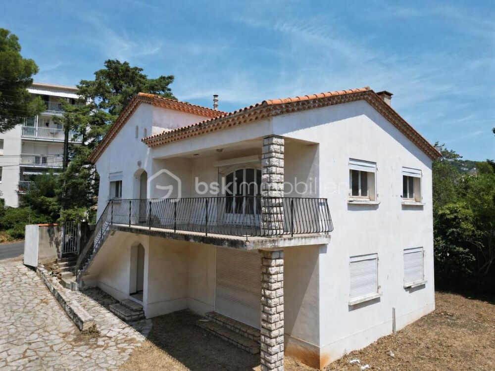 Appartement T3 avec terrasse et vue mer  Quartier de la Corniche à Sète