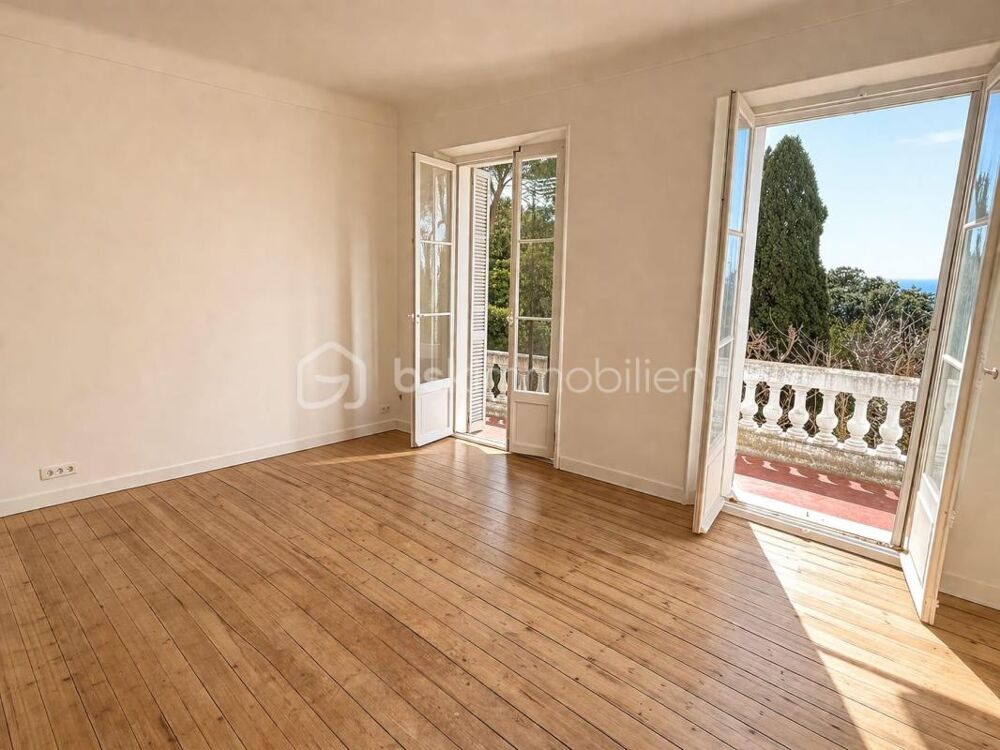 � vendre  Propri�t�/ch�teau Saint-Rapha�l (83700)