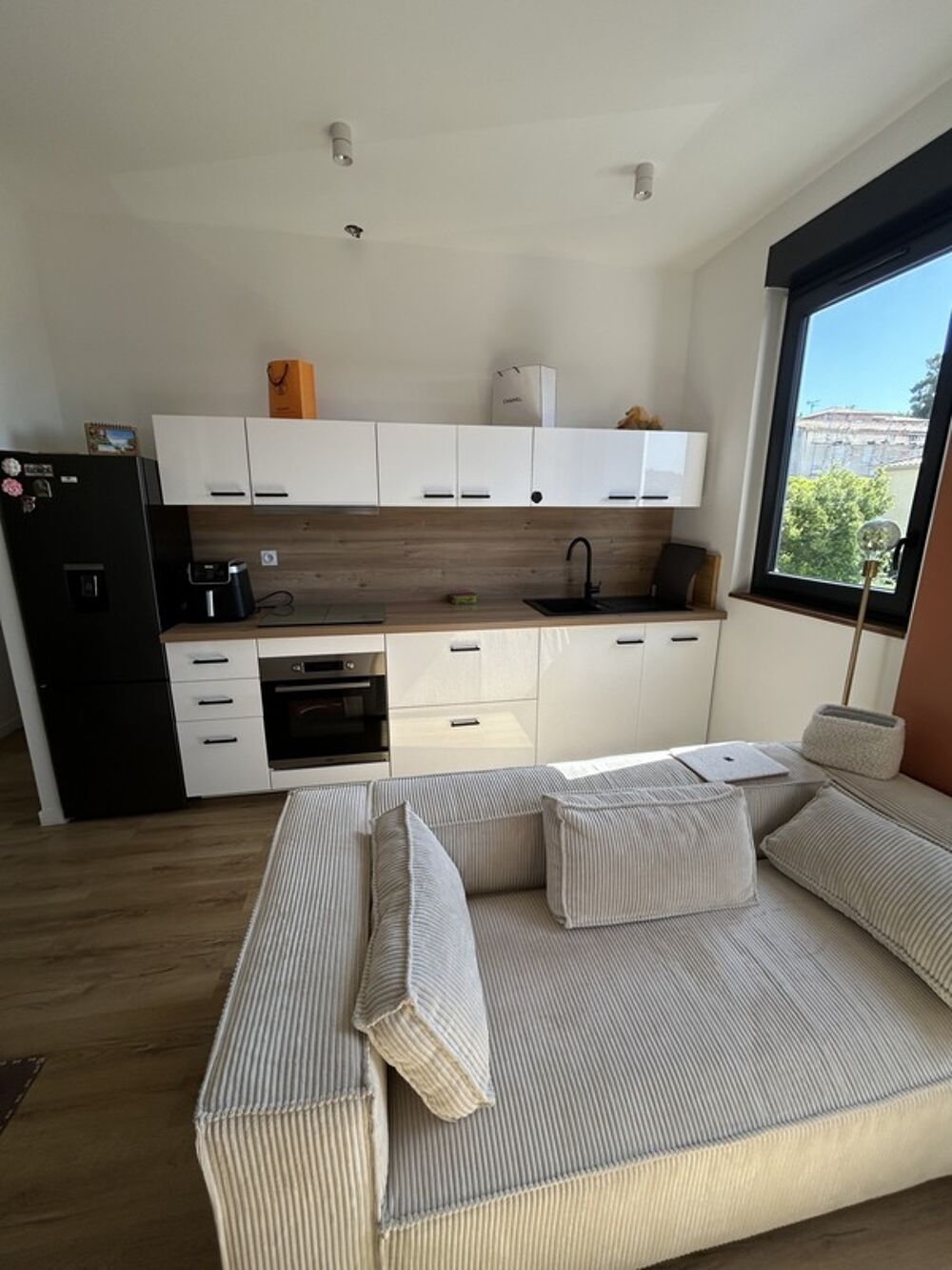 Vente Appartement Appartement à vendre 2 pièces LA PENNE SUR HUVEAUNE (13) La penne sur huveaune